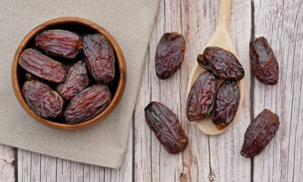 The 7 Essential Dry Dates Benefits: How They Can Enhance Your Strength